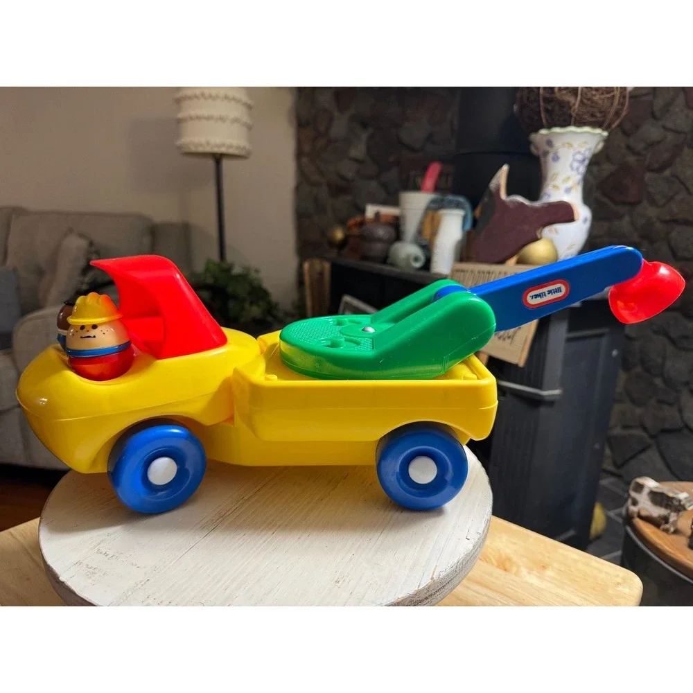 Vintage 1983 Little Tikes Tow Truck Set of 3 Pcs. USA